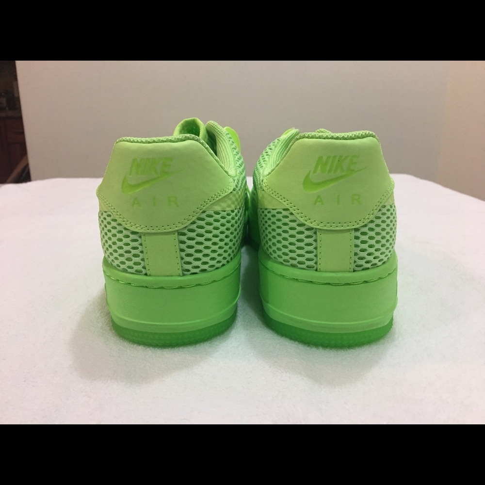 🚨Weekend Flash Sale🚨Nike Lime Green Air Force 1s - Picture 5 of 8